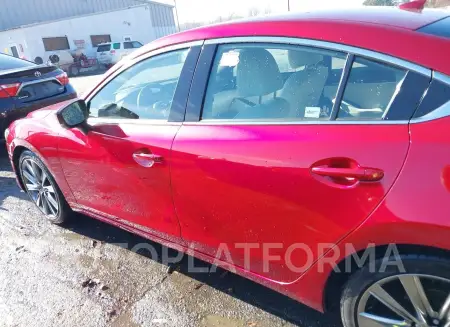 MAZDA MAZDA6 2018 vin JM1GL1XY3J1321677 from auto auction Iaai