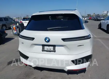 BMW IX 2023 vin WB523CF05PCM65595 from auto auction Iaai