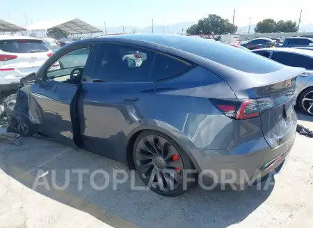 TESLA MODEL Y 2022 vin 7SAYGDEF9NF492607 from auto auction Iaai