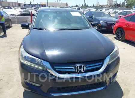 HONDA ACCORD HYBRID 2015 vin 1HGCR6F55FA013713 from auto auction Iaai