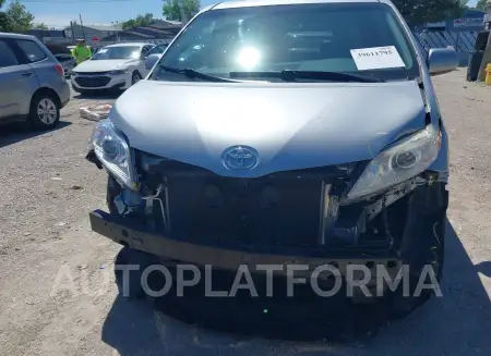 TOYOTA SIENNA 2017 vin 5TDYZ3DCXHS772710 from auto auction Iaai