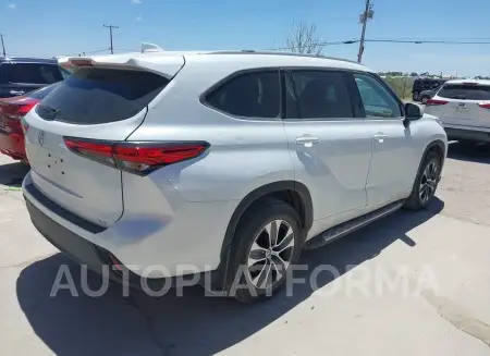 TOYOTA HIGHLANDER 2022 vin 5TDGZRAH5NS552806 from auto auction Iaai