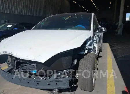 TESLA MODEL X 2020 vin 5YJXCDE21LF304273 from auto auction Iaai