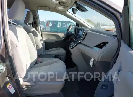 TOYOTA SIENNA 2019 vin 5TDKZ3DCXKS003928 from auto auction Iaai