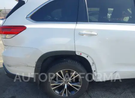 TOYOTA HIGHLANDER 2017 vin 5TDZARFHXHS030816 from auto auction Iaai