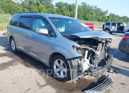 Toyota Sienna 2016 2016 vin 5TDKK3DC6GS697299 from auto auction Iaai