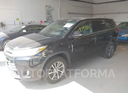 TOYOTA HIGHLANDER 2019 vin 5TDJZRFH0KS596285 from auto auction Iaai