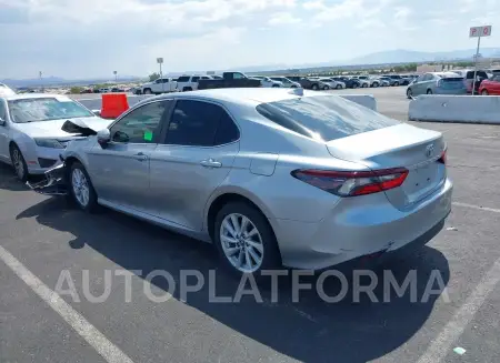 TOYOTA CAMRY 2022 vin 4T1C11AKXNU688892 from auto auction Iaai