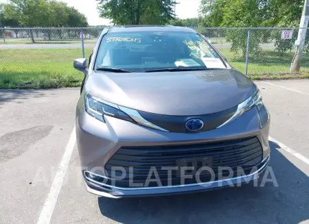 TOYOTA SIENNA 2021 vin 5TDJSKFC6MS020624 from auto auction Iaai