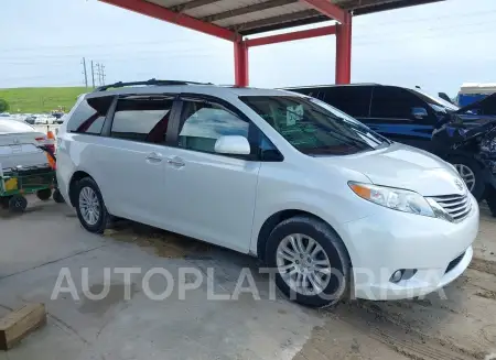 TOYOTA SIENNA 2017 vin 5TDYZ3DC1HS800457 from auto auction Iaai