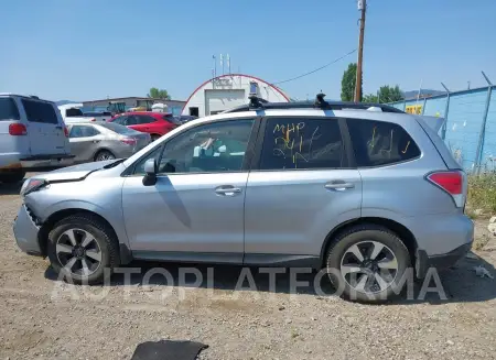 SUBARU FORESTER 2017 vin JF2SJAECXHH458688 from auto auction Iaai