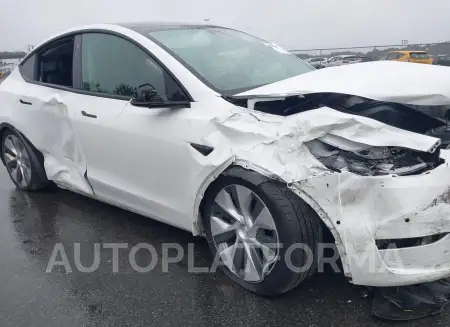 TESLA MODEL Y 2021 vin 5YJYGAEE3MF255466 from auto auction Iaai