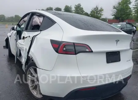 TESLA MODEL Y 2021 vin 5YJYGAEE3MF255466 from auto auction Iaai