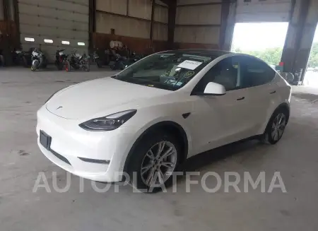 TESLA MODEL Y 2024 vin 7SAYGAEEXRF985739 from auto auction Iaai