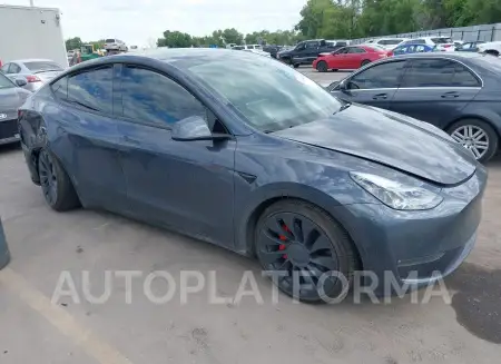 TESLA MODEL Y 2022 vin 7SAYGDEF0NF518642 from auto auction Iaai