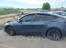 TESLA MODEL Y 2022 vin 7SAYGDEF0NF518642 from auto auction Iaai