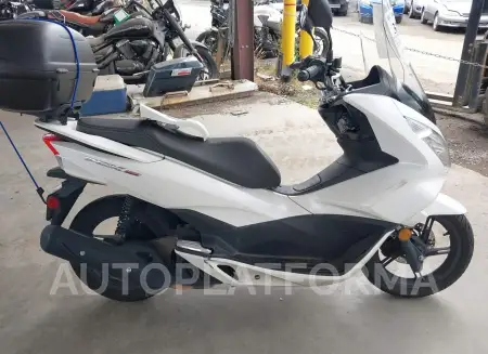 HONDA PCX 2017 vin RLHKF1809HY201040 from auto auction Iaai