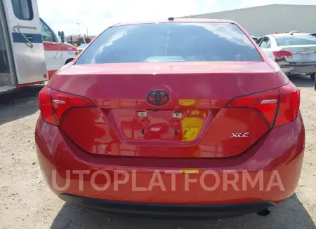 TOYOTA COROLLA 2018 vin 5YFBURHEXJP773633 from auto auction Iaai