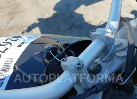 BMW F800 2015 vin WB10B1502FZ493495 from auto auction Iaai