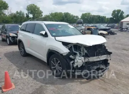 Toyota Highlander 2017 2017 vin 5TDJZRFH9HS517771 from auto auction Iaai