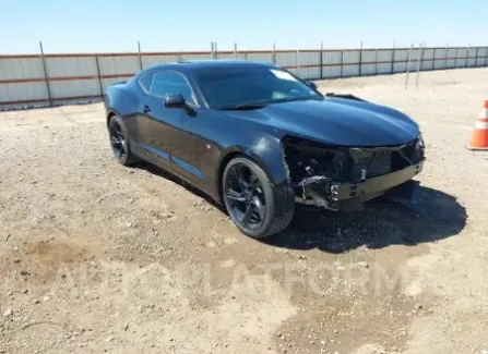 Chevrolet Camaro 2017 2017 vin 1G1FB1RS8H0206508 from auto auction Iaai