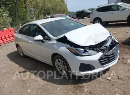 Chevrolet Cruze 2019 2019 vin 1G1BE5SM8K7139948 from auto auction Iaai