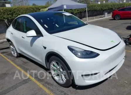 Tesla Model Y 2022 2022 vin 7SAYGDEE6NF362890 from auto auction Iaai