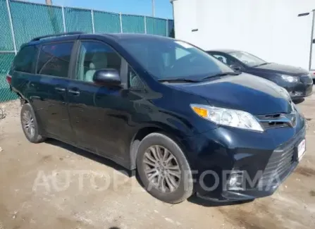 Toyota Sienna 2019 2019 vin 5TDYZ3DC4KS017981 from auto auction Iaai