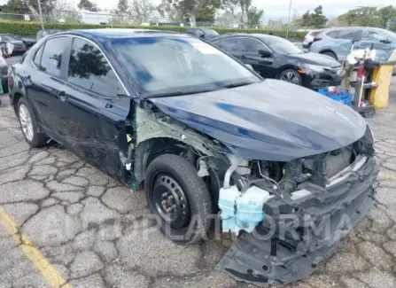 Toyota Camry 2018 2018 vin JTNB11HK2J3036852 from auto auction Iaai