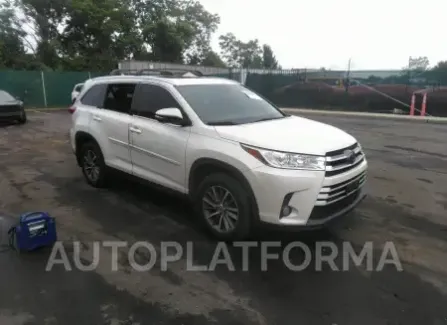 Toyota Highlander 2019 2019 vin 5TDJZRFH6KS565672 from auto auction Iaai