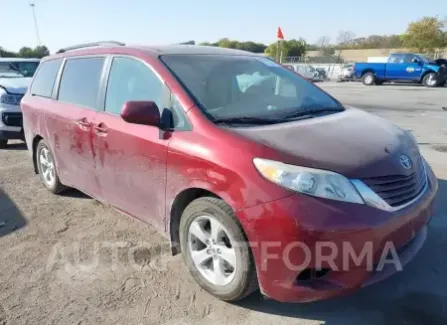 Toyota Sienna 2017 2017 vin 5TDKZ3DC3HS798538 from auto auction Iaai