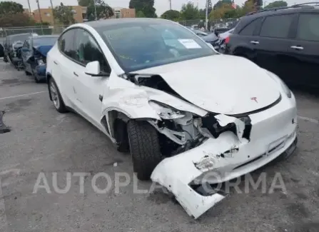 Tesla Model Y 2021 2021 vin 5YJYGDEE4MF161775 from auto auction Iaai