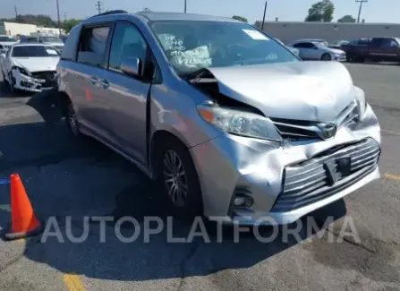 Toyota Sienna 2018 2018 vin 5TDYZ3DC8JS911125 from auto auction Iaai