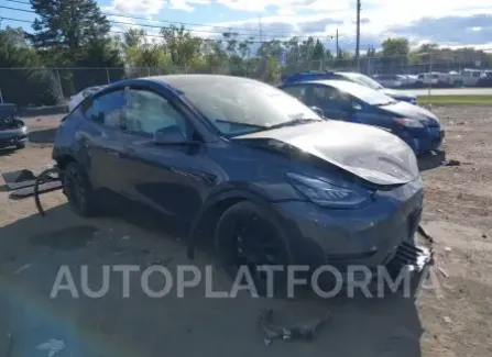 Tesla Model Y 2022 2022 vin 7SAYGAEE2NF472818 from auto auction Iaai