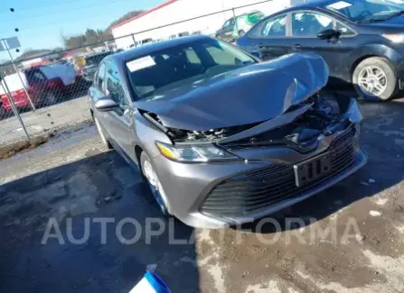 Toyota Camry 2018 2018 vin 4T1B11HK2JU109941 from auto auction Iaai