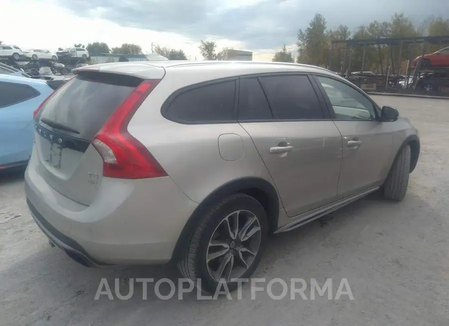 VOLVO V60 CROSS COUNTRY PREMIER 2017 vin YV440MWKXH1037982 from auto auction Caiaai