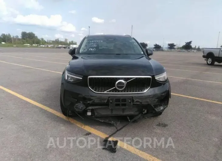 VOLVO XC40 CORE 2023 vin YV4L12UV0P2913784 from auto auction Caiaai