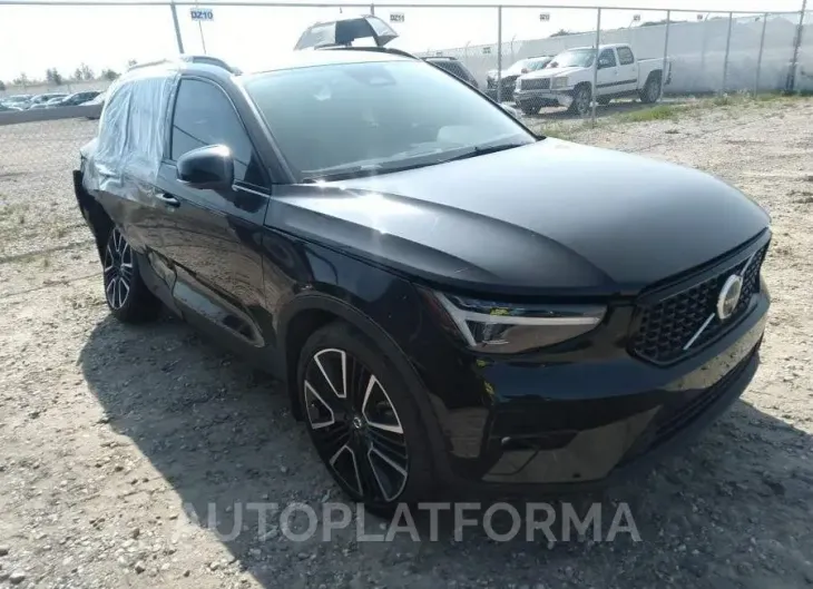 VOLVO XC40 ULTIMATE DARK THEME 2023 vin YV4L12UXXP2910604 from auto auction Caiaai