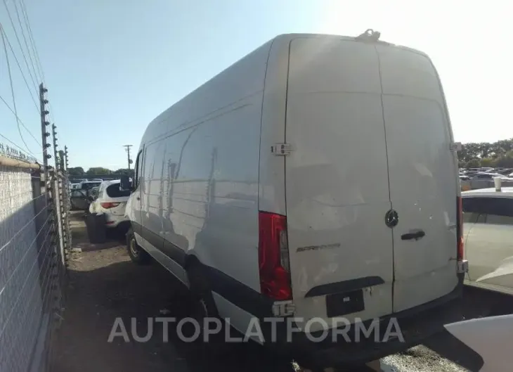 MERCEDES-BENZ SPRINTER 2500/3500 2019 vin WD3CF1CD5KP143420 from auto auction Caiaai