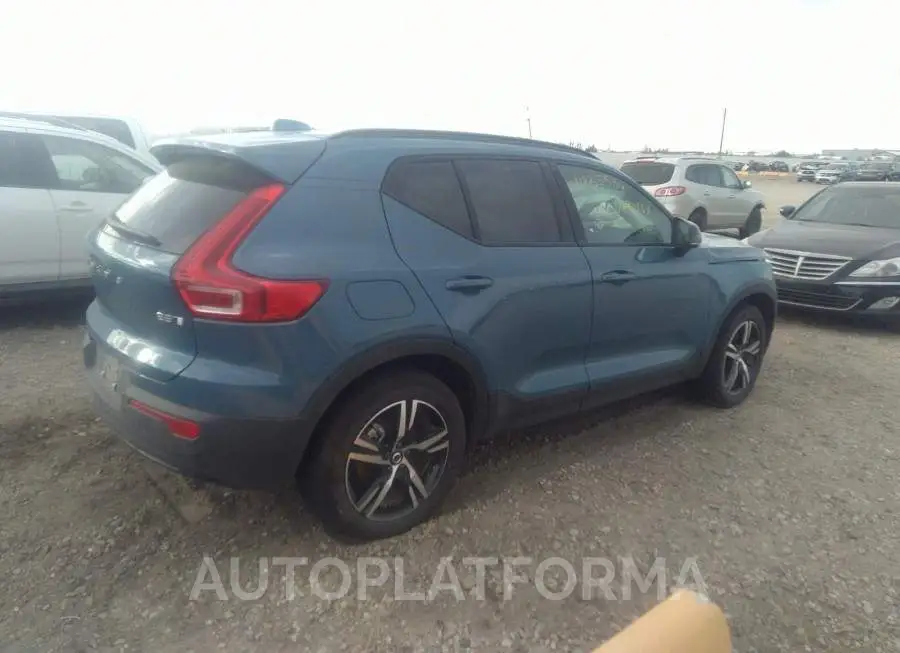 VOLVO XC40 PLUS DARK THEME 2023 vin YV4L12UW2P2098772 from auto auction Caiaai