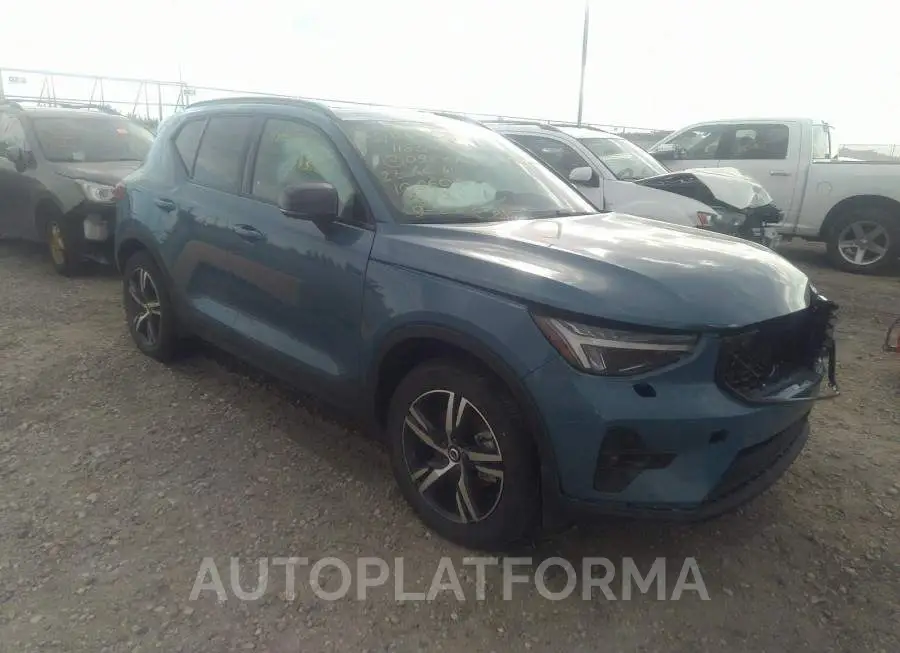 VOLVO XC40 PLUS DARK THEME 2023 vin YV4L12UW2P2098772 from auto auction Caiaai