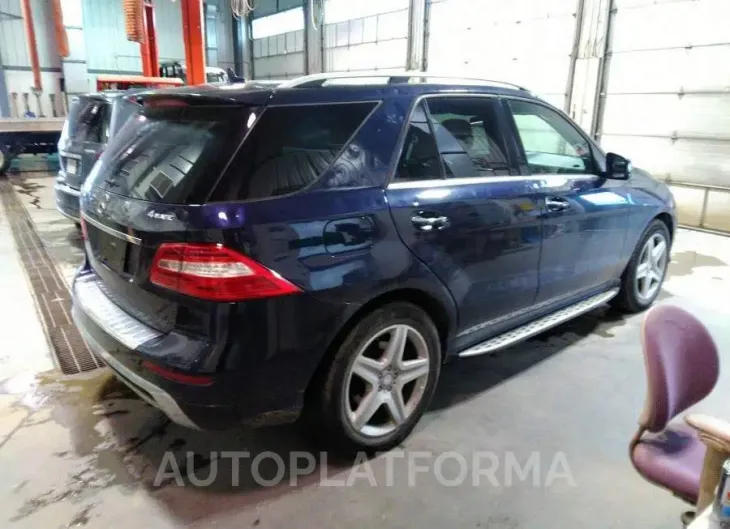 MERCEDES-BENZ ML 400 4matic 2015 vin 4JGDA5GBXFA587552 from auto auction Caiaai