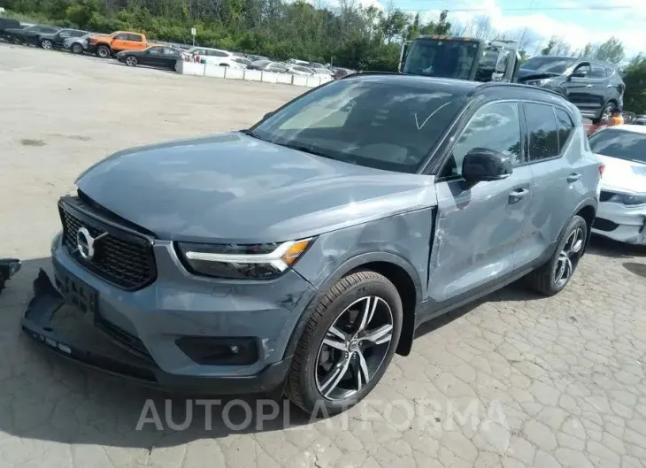 VOLVO XC40 R-DESIGN 2022 vin YV4162UM4N2751493 from auto auction Caiaai