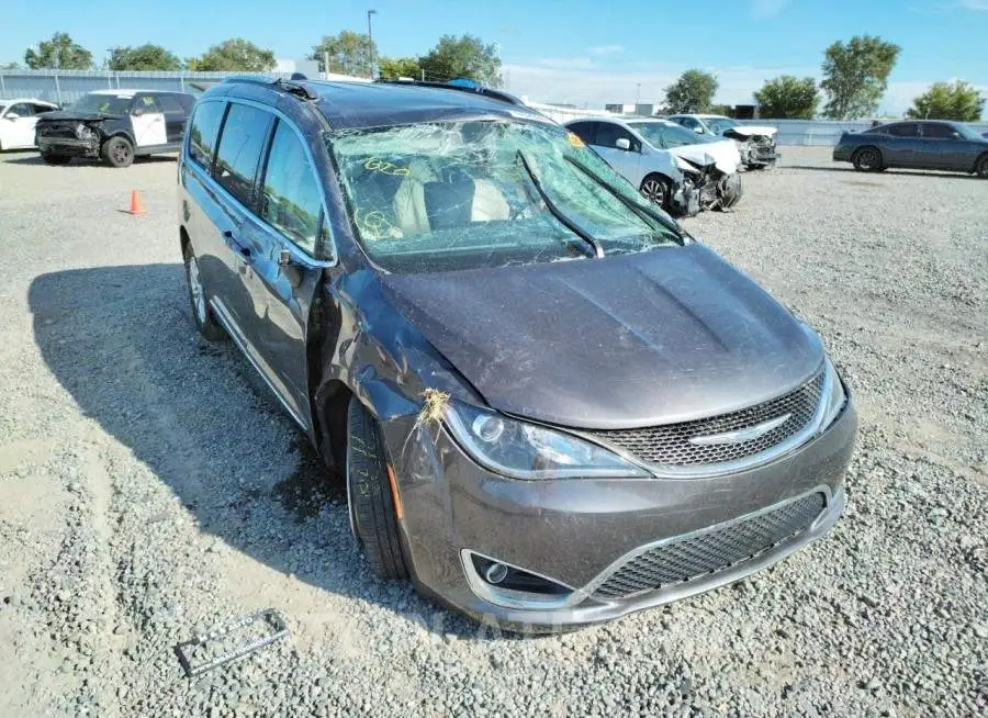 CHRYSLER PACIFICA T 2018 vin 2C4RC1EG3JR116908 from auto auction Copart