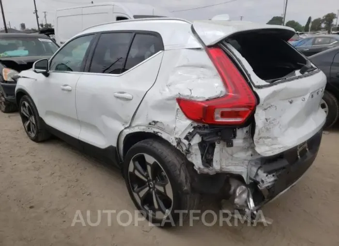 VOLVO XC40 T5 IN 2019 vin YV4162UL9K2102517 from auto auction Copart