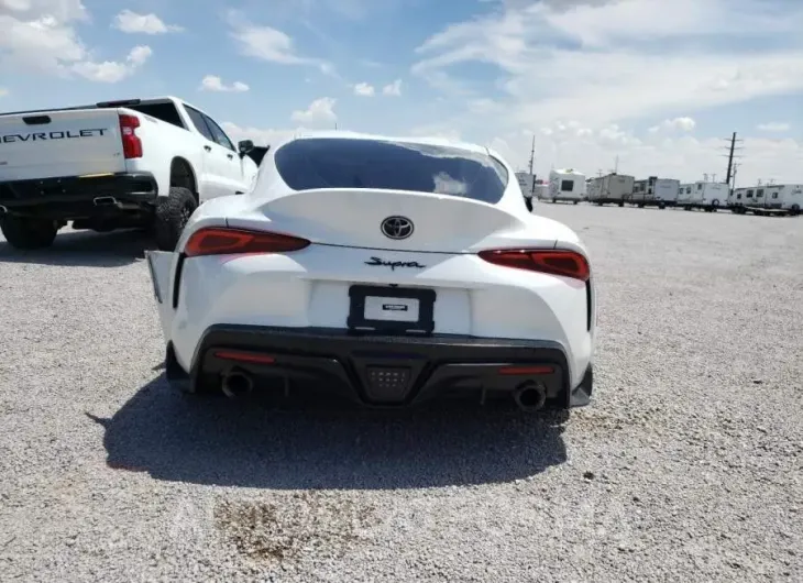 TOYOTA SUPRA BASE 2022 vin WZ1DB0C01NW047583 from auto auction Copart