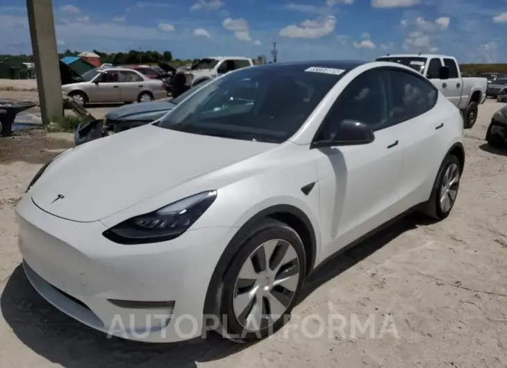 TESLA MODEL Y 2022 vin 7SAYGAEE5NF364824 from auto auction Copart