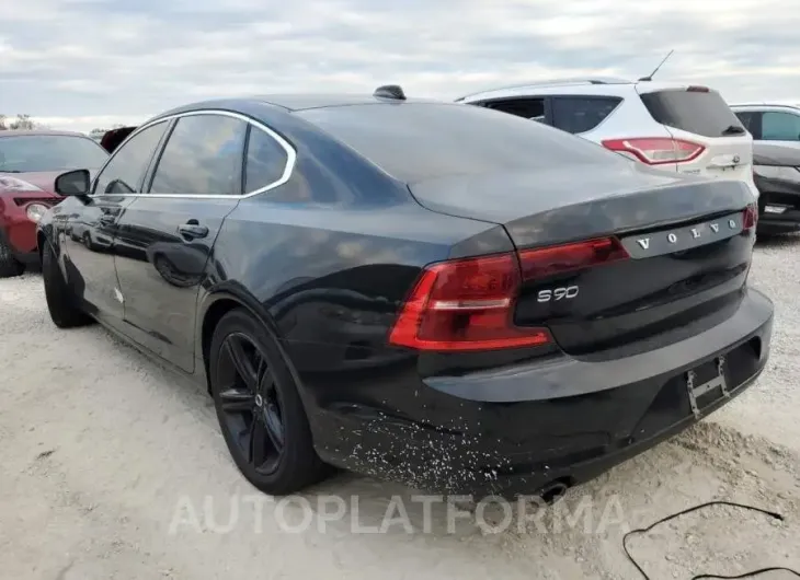 VOLVO S90 T5 MOM 2018 vin LVY982AK9JP018879 from auto auction Copart