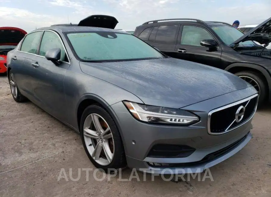 VOLVO S90 T5 MOM 2018 vin LVY982MK9JP024225 from auto auction Copart