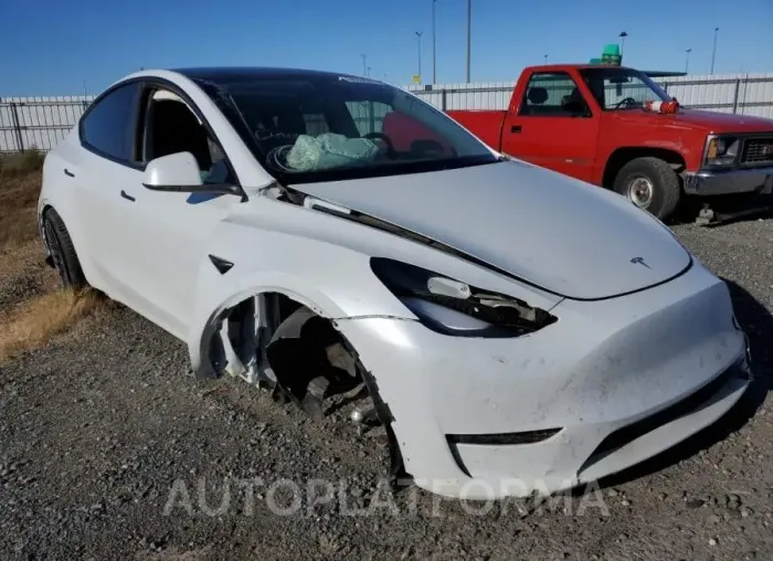 TESLA MODEL Y 2021 vin 5YJYGDEFXMF258309 from auto auction Copart